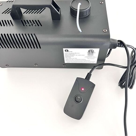 New 1byone 650W Snow Machine - Picture 10 of 14